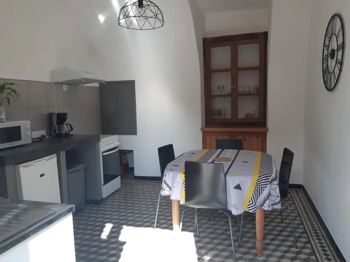 Location Appartement Saint-Paul-le-Jeune 0*,  Francia